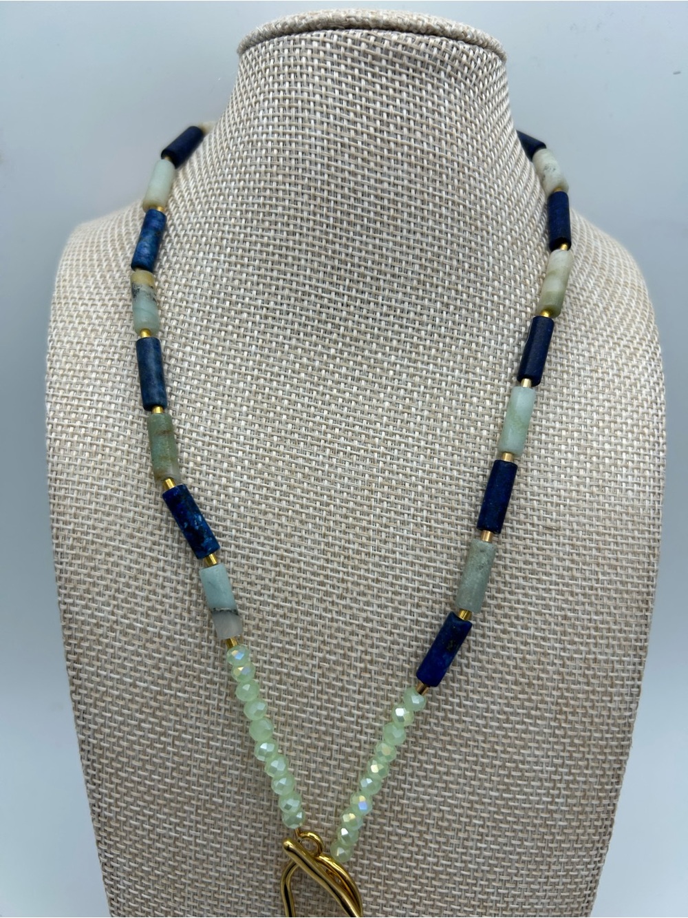 Handcrafted Lapis Lazuli and Green Tourmaline Gemstone Necklace - Picture 3 of 3